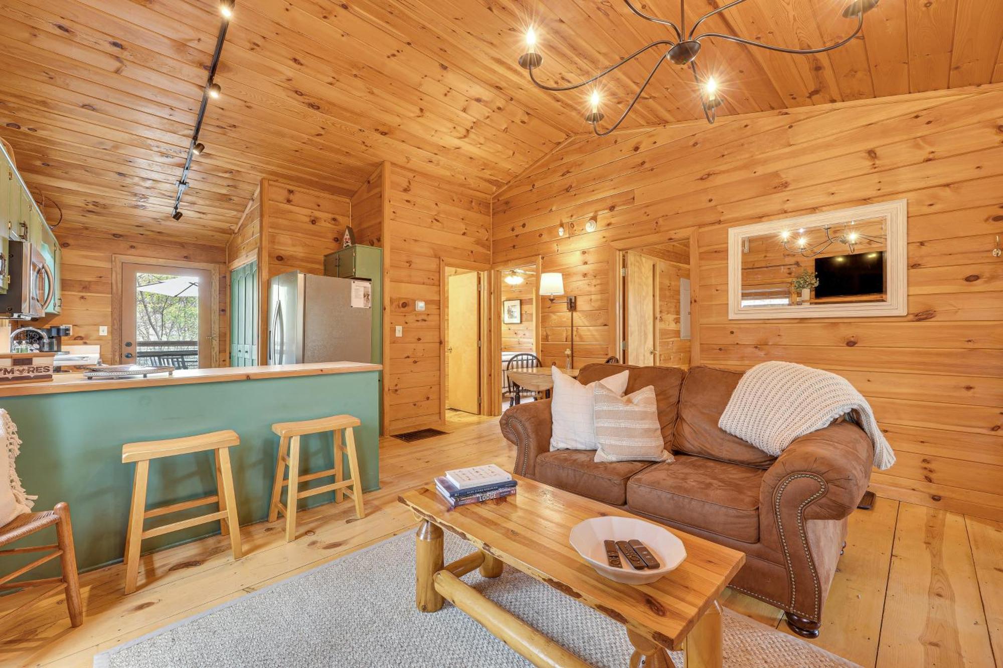 Cozy Cabin In Private Location With Hot Tub And Grill! Blue Ridge Exterior photo