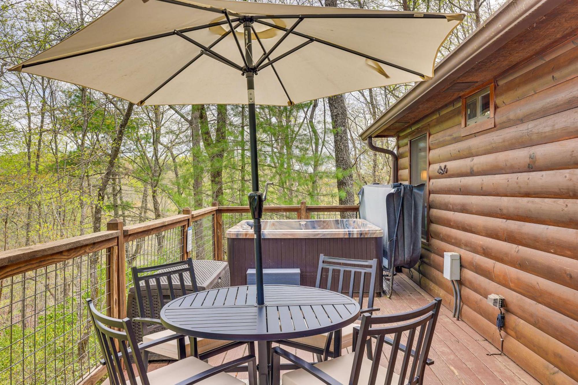 Cozy Cabin In Private Location With Hot Tub And Grill! Blue Ridge Exterior photo