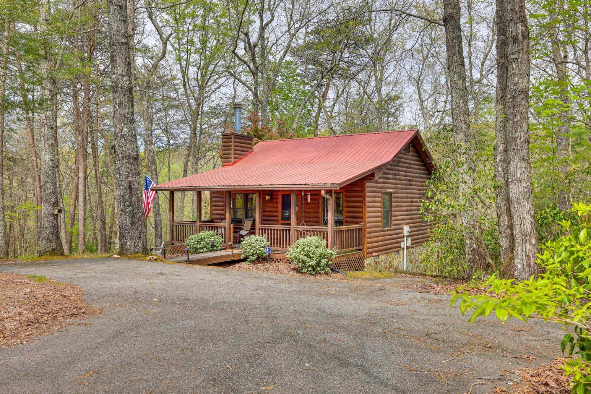 Cozy Cabin In Private Location With Hot Tub And Grill! Blue Ridge Exterior photo