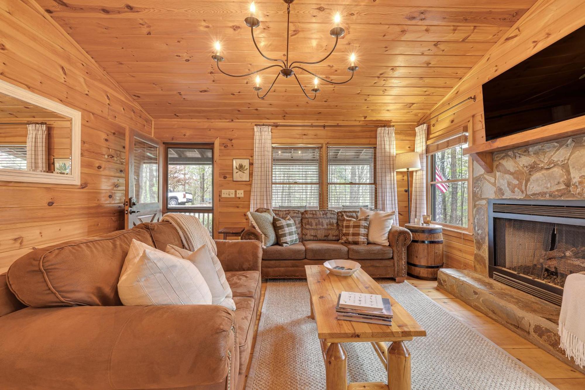 Cozy Cabin In Private Location With Hot Tub And Grill! Blue Ridge Exterior photo