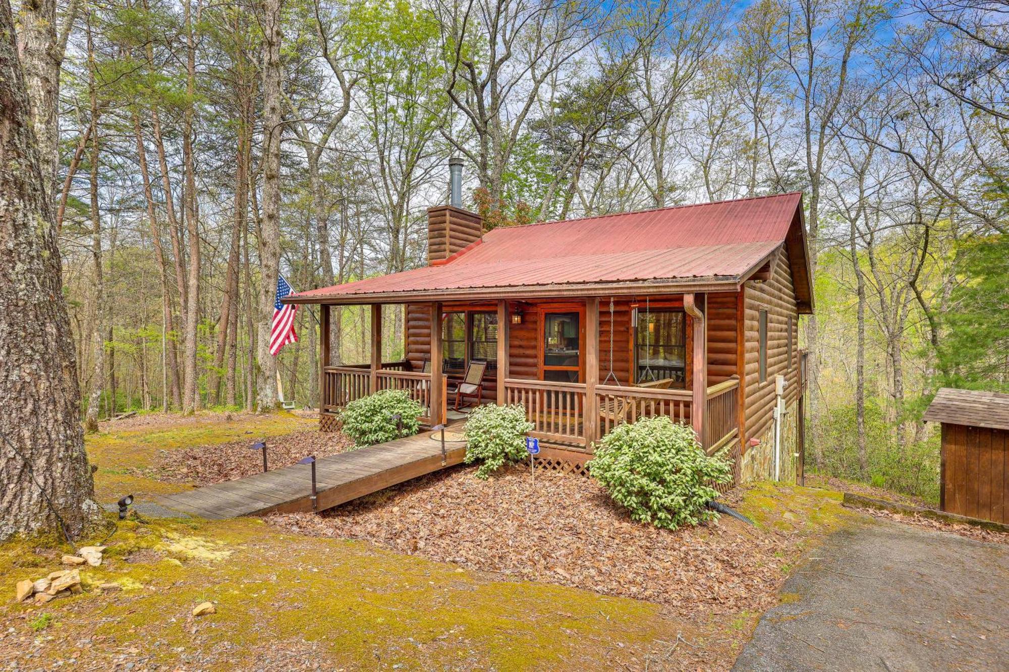 Cozy Cabin In Private Location With Hot Tub And Grill! Blue Ridge Exterior photo